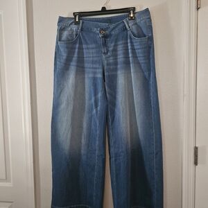 HALARA Asymmetrical Low-Rise Stretch Jeans (Brand New!)(Blue Surf)